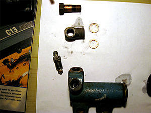 Dissecting and analyzing the clutch master and slave cylinder (photo intensive)-img_1636.jpg