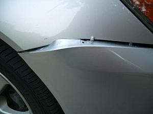 Why you should not let your wife borrow your car-lancer-accident-002.jpg