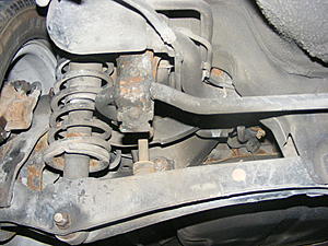What are these bolts, and should I be concerned...-dscf4373.jpg