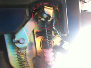 Trunk latch does not work-m8qf8.jpg