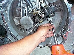 throw out bearing removal-dcp01217.jpg
