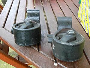 evo 4 and 8 engine mount differences-mounts.jpg
