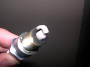 White hotside-spark-plug.jpg