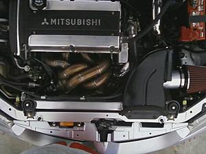 Polished Evo 8 intake manifold-valve-cover.jpeg
