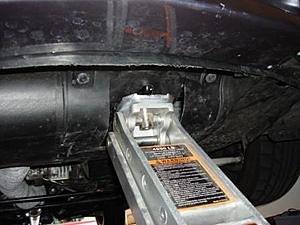 How to modify plastic undertray for easy jacking-modified-undertray-jack.jpg