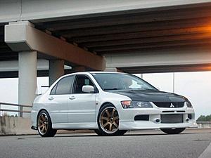 updated shots of the Evo9-evom.jpg
