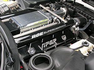 Thought I would post some pics of EVOs and Viper-dscn0221.jpg