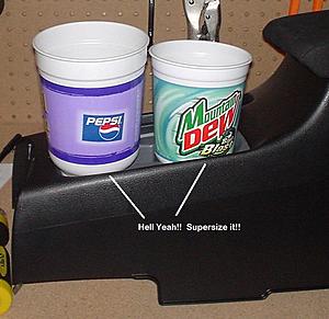 Annoying Evo feature elimination number 1: cupholder-ludikraut_evo_cupholder_new_02.jpg