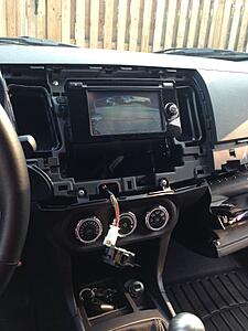 Does the 2014 Evo touchscreen radio support back up camera?-b4ui7sg.jpg