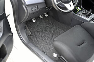 Driving without foot well carpet-1fp8r55.jpg