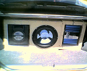 Pictures of sterero installs-trunk_setup.jpg