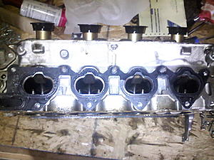 Bad Valve Guides-lancer-intake.jpg
