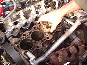 OK-Piston removal-pics!!-im000430.jpg