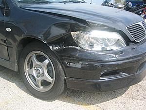 My poor Lancer-unfall1.jpg