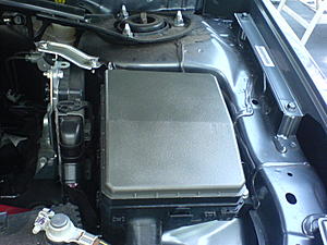 Newly painted engine cover, spark plus cover, and fuse box cover-dsc00175.jpg