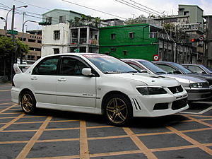 Taiwan Lancer EVO7 kit-dscn0573.jpg