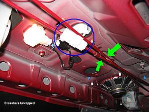 Rattling coming from trunk/ rear struts?-unclip.jpg