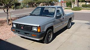 FS: 1987 Mitsubishi Might Max Pickup Truck-dsc01225.jpg