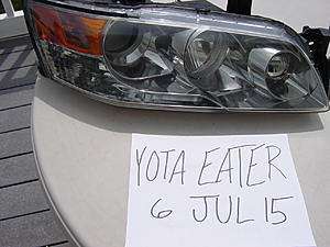 EVO 8 RIGHT headlamp-evo-8-hl-r-broke.jpg